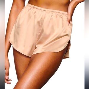 Skims woven shine shorts